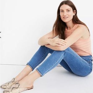 Petite Roadtripper Crop Jeans in Iberia Wash P27